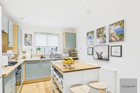 undefined, Crosslaw Gardens, Lanark, ML11