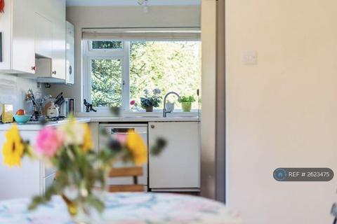undefined, Moorlands Close, Hindhead, GU26