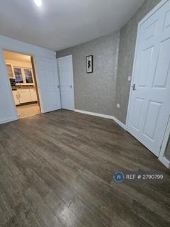 3 bedroom end of terrace house to rent, Halcrow Avenue, Dartford, DA1