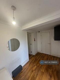 undefined, Slades Hill, Enfield, EN2