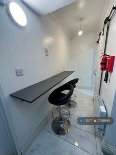 undefined, Slades Hill, Enfield, EN2