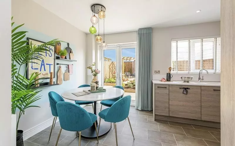 3 bedroom terraced house for sale - Photo 3