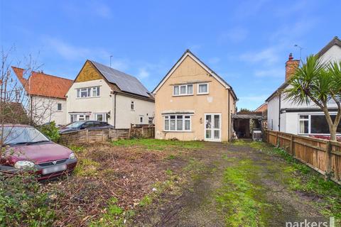 Crockhamwell Road, Reading RG5