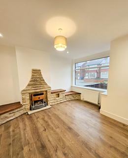 3 bedroom semi-detached house to rent, 52 Melbourne Road