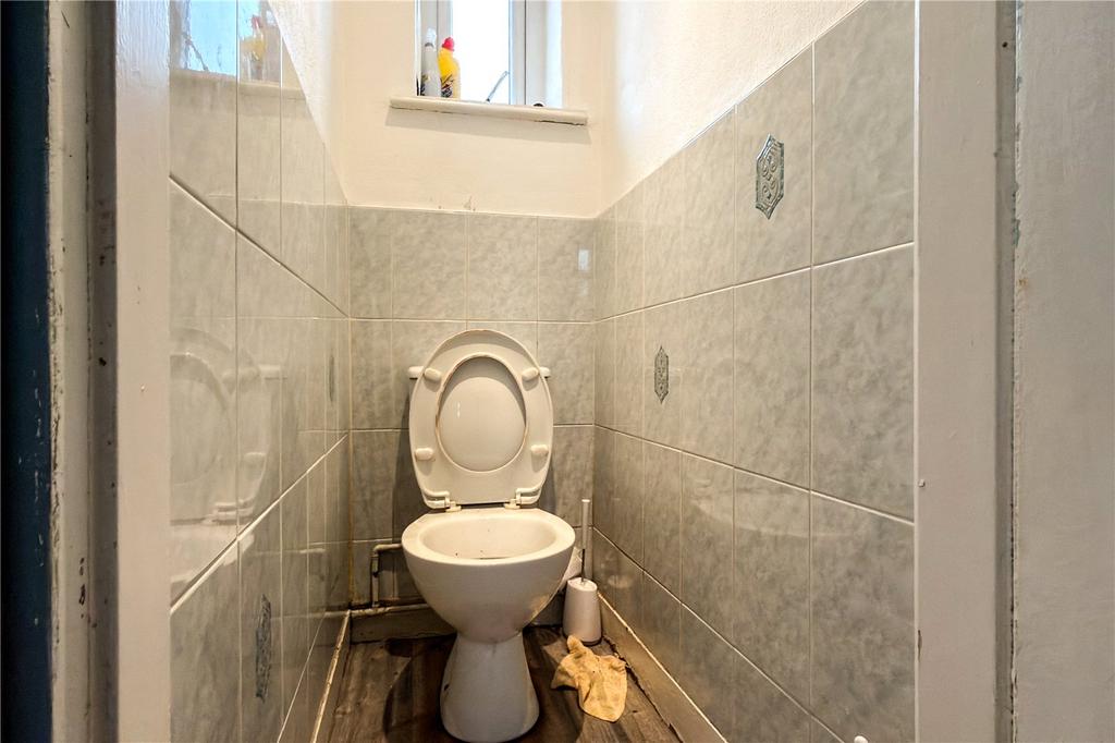 Toilet