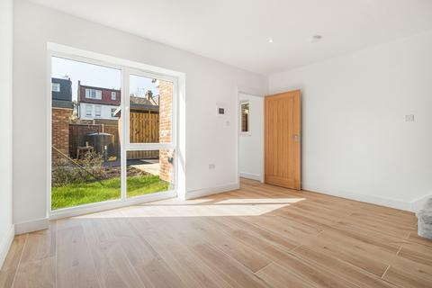 2 bedroom bungalow for sale, Champagne Walk, 6A Dudley Road, Finchley, London, N3
