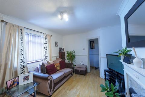 3 bedroom terraced house for sale, Appletree Avenue