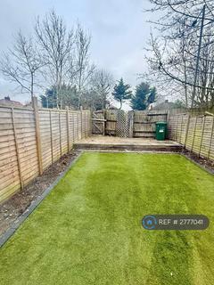 3 bedroom detached house to rent, Romney Row, London, NW2