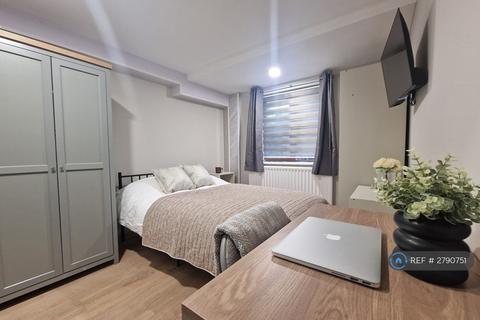 undefined, Oldwyk, Basildon, SS16