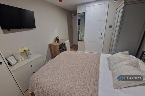 undefined, Oldwyk, Basildon, SS16