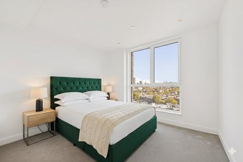 3 bedroom flat to rent, Gasholder Place, London, SE11
