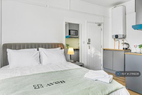 undefined, Park Avenue, Nottingham, NG3