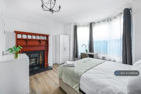 undefined, Park Avenue, Nottingham, NG3