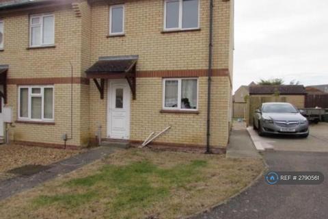 2 bedroom end of terrace house to rent, Thames Road, Huntingdon, PE29