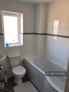 2 bedroom end of terrace house to rent, Thames Road, Huntingdon, PE29