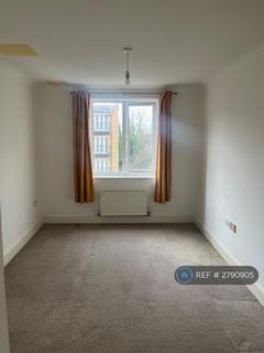 2 bedroom flat to rent, Griffin Court, Northfleet, Gravesend, DA11
