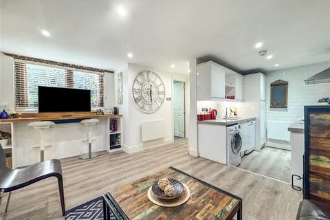 2 bedroom flat for sale, Harpenden AL5