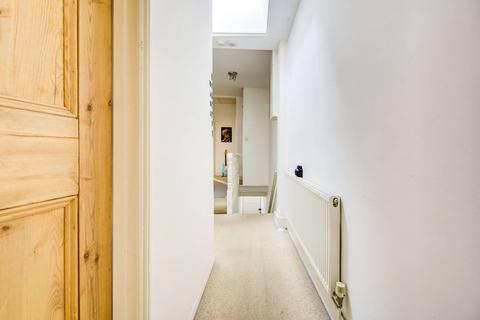 3 bedroom maisonette to rent, Danehurst Street, Munster Village, London, SW6