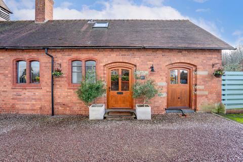 2 bedroom barn conversion for sale, Stable End, Stockton Road, Abberley, WR6
