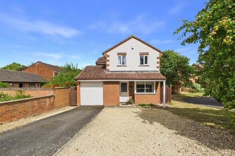 4 bedroom detached house for sale, Wards Close, Badsey Lane, Evesham