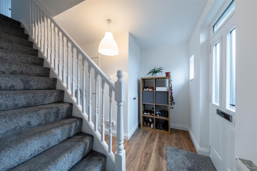 7 Chestnut Close-013.jpg
