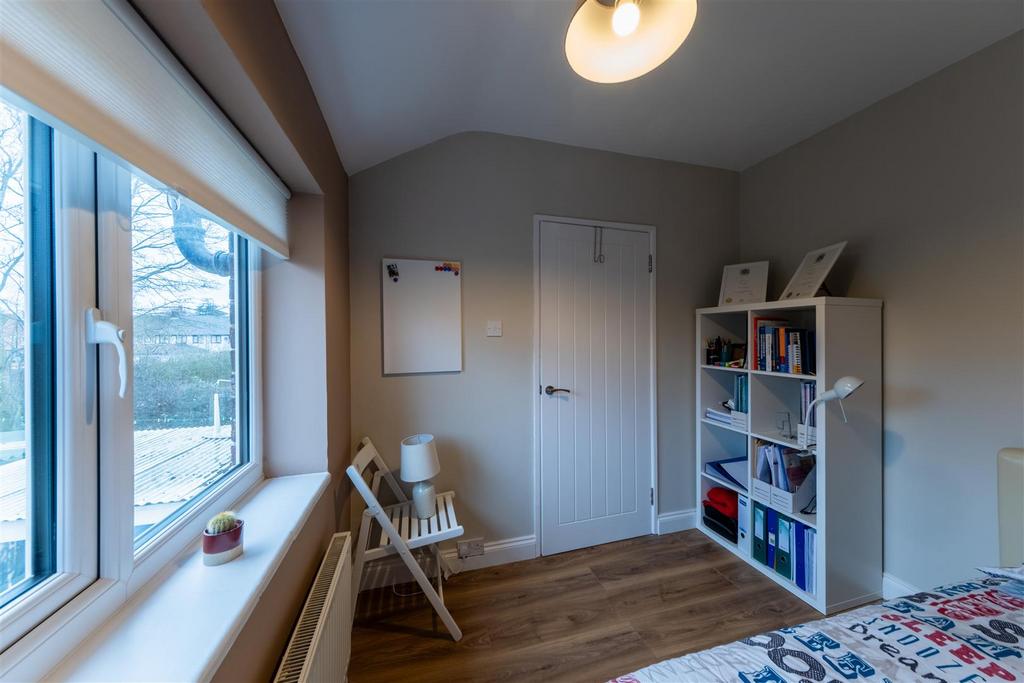 7 Chestnut Close-020.jpg