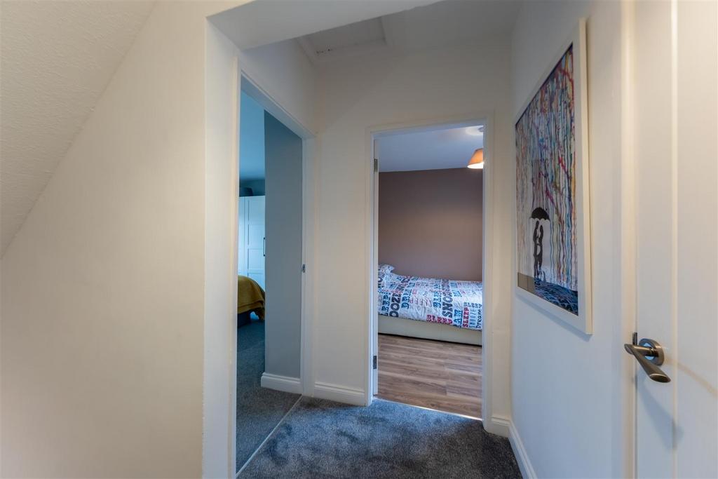 7 Chestnut Close-023.jpg