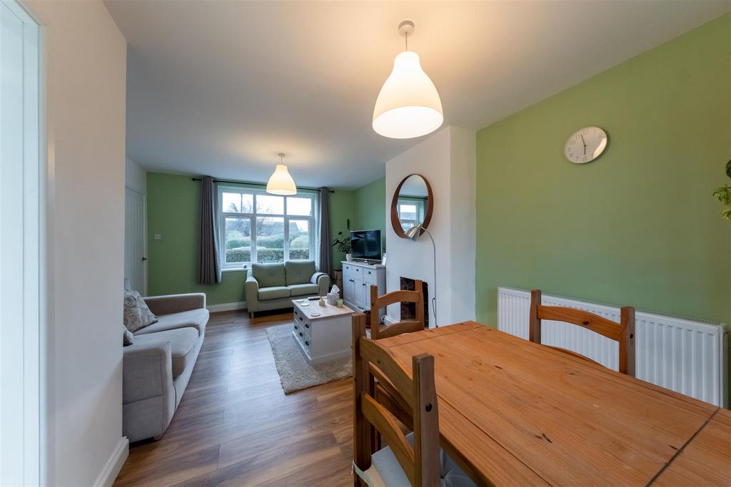 7 Chestnut Close-007.jpg