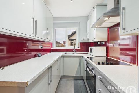 3 bedroom semi-detached house to rent, Grange Avenue, Stanmore, HA7