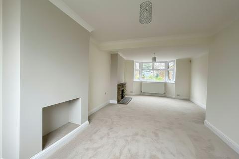 3 bedroom semi-detached house to rent, Lunsford Lane, Larkfield, ME20