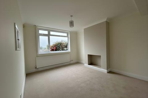 3 bedroom semi-detached house to rent, Lunsford Lane, Larkfield, ME20