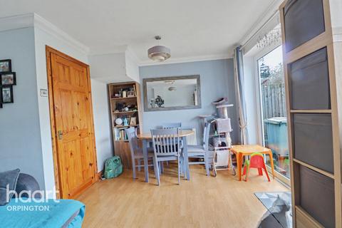 2 bedroom detached house for sale, Amherst Close, Orpington