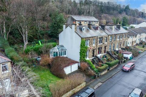 3 bedroom terraced house for sale, Armitage Road, Milnsbridge, Huddersfield, West Yorkshire, HD3