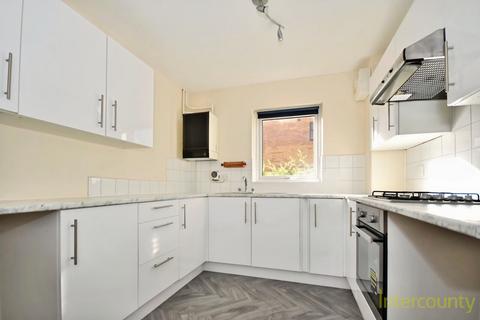 2 bedroom semi-detached house to rent, Loompits Way, Essex CB11