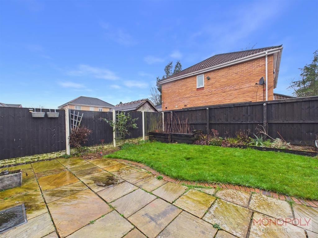 Garden to the rear