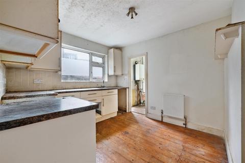 2 bedroom maisonette for sale, University Road, Colliers Wood SW19