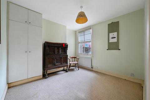 2 bedroom maisonette for sale, University Road, Colliers Wood SW19