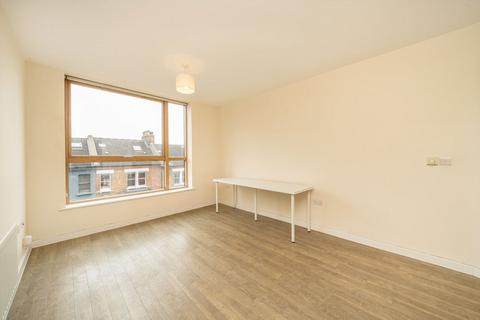 1 bedroom flat to rent, Glengall Road, London NW6