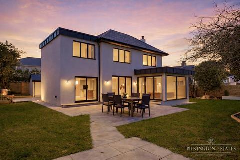 4 bedroom detached house for sale, Compton Avenue, Devon PL3
