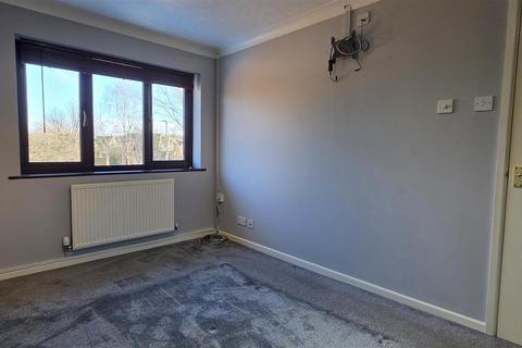 3 bedroom detached house to rent, The Dales, Lower Bullingham, Hereford