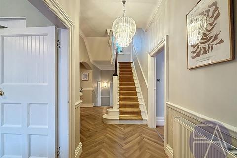 5 bedroom house to rent, Liverpool Road, Southport PR8