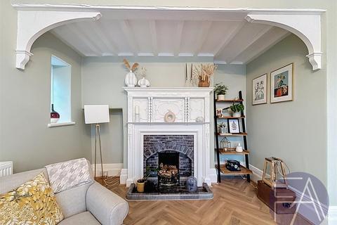 5 bedroom house to rent, Liverpool Road, Southport PR8