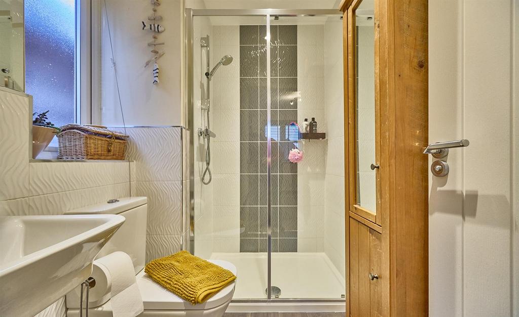 En Suite Shower Room