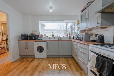 3 bedroom semi-detached house to rent, Moreton Close, Birmingham, West Midlands, B32
