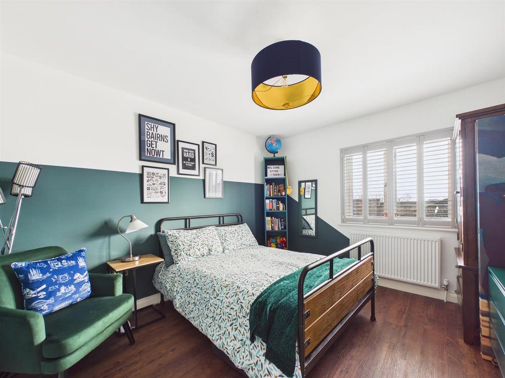 Bed 4.jpg