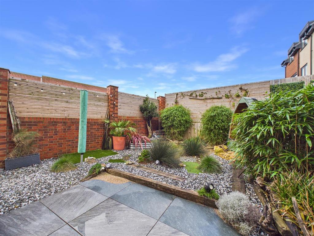 Garden 1.jpg