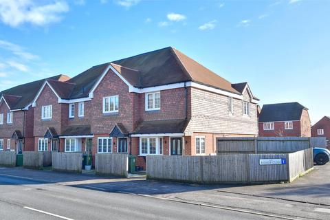 undefined, Bishop Close, High Halden