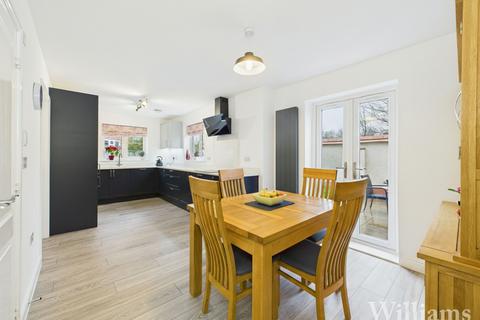 4 bedroom detached house for sale, Hotspur Close, Aylesbury HP17