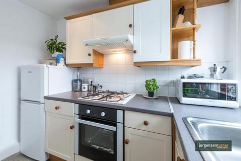 2 bedroom flat for sale, Tunis Road, Shepherds Bush, W12