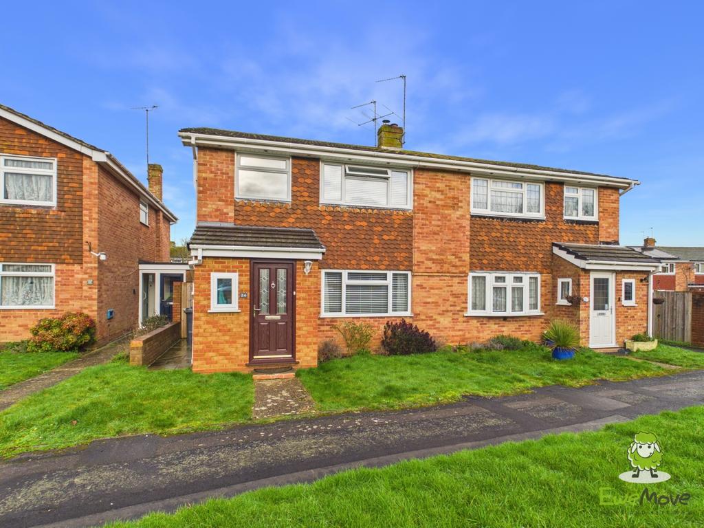 Ewe Move Estate Agents Basingstoke - Poplar Close -